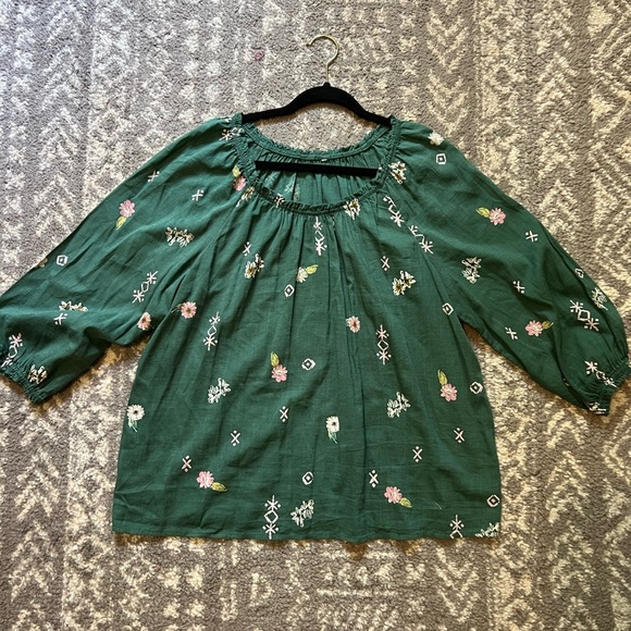 Green Women's flowered top size L (A120) - Picture 8 of 10